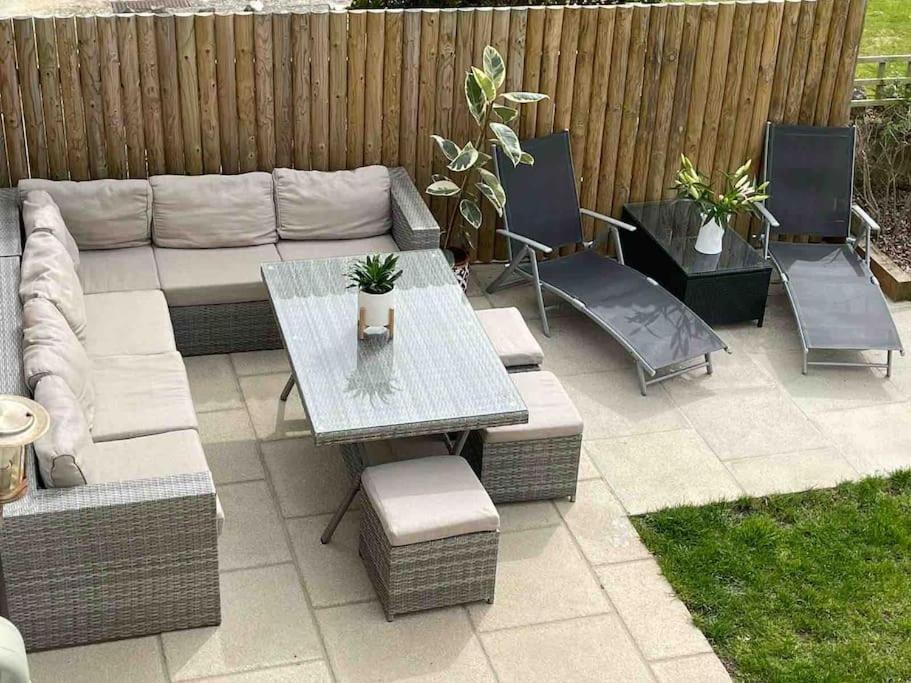 Modern 4 Bedroom House In Weymouth Sunny Corner Kültér fotó