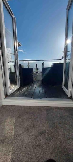Modern 4 Bedroom House In Weymouth Sunny Corner Kültér fotó