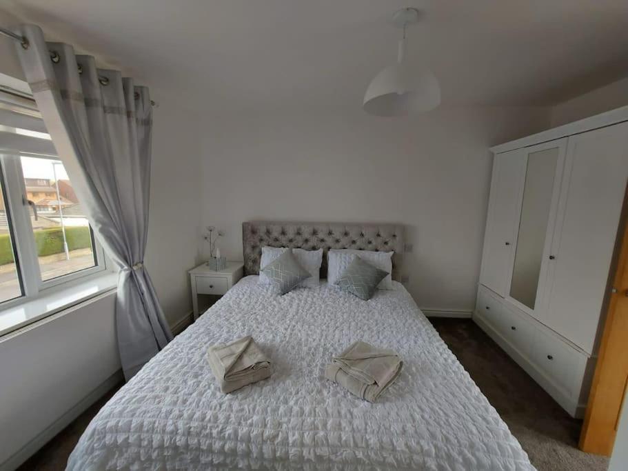 Modern 4 Bedroom House In Weymouth Sunny Corner Kültér fotó