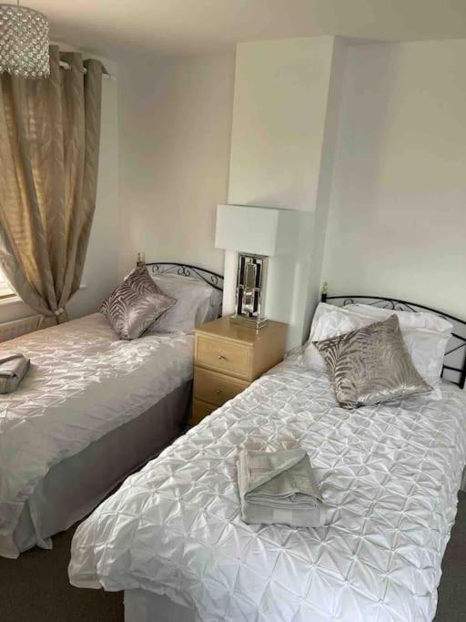Modern 4 Bedroom House In Weymouth Sunny Corner Kültér fotó